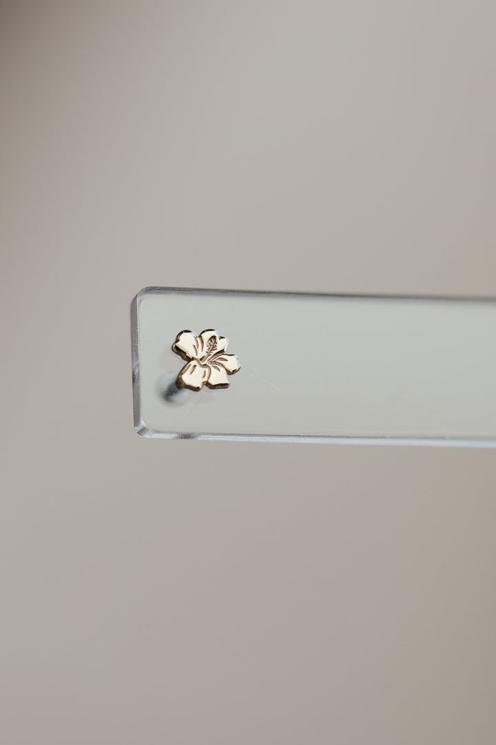 Hibiscus Flatback Earring